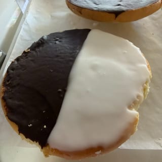 Black N White Cookies