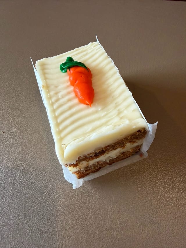 Carrot Cake (Frozen).