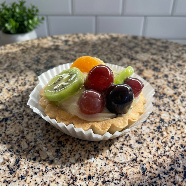 Personal Fruit Tart.